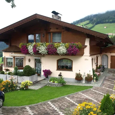 In Stummerberg/zillertal 824